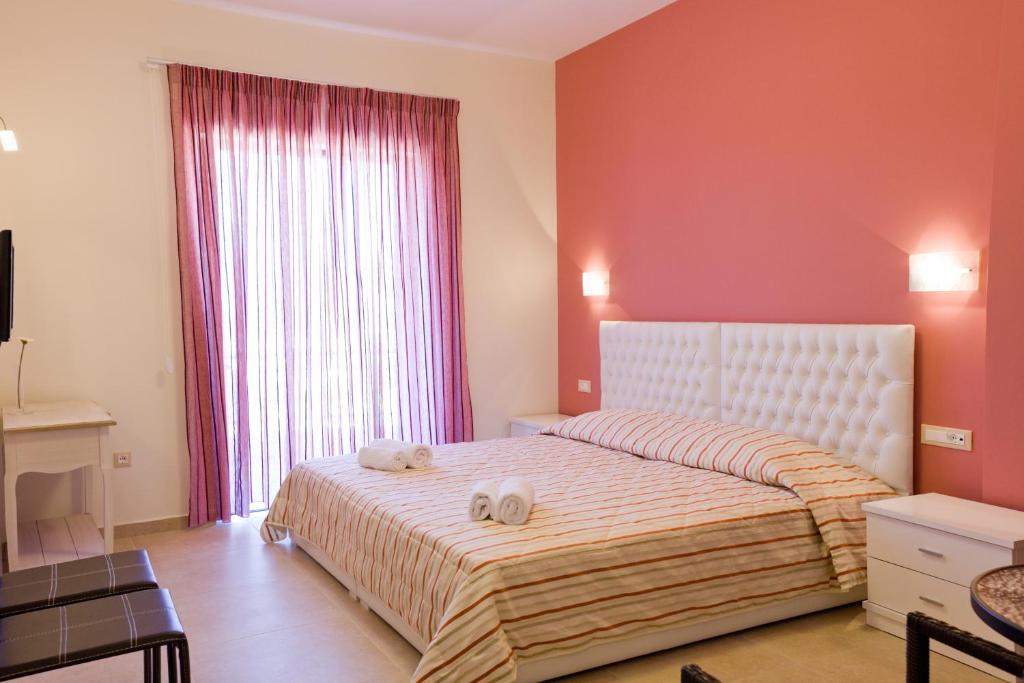 نافبليو Aenaon Rooms الغرفة الصورة